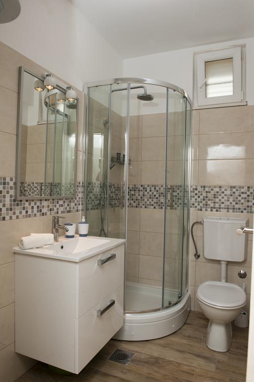 Apartments Villa Laguna With Pool Ražanj Chambre photo